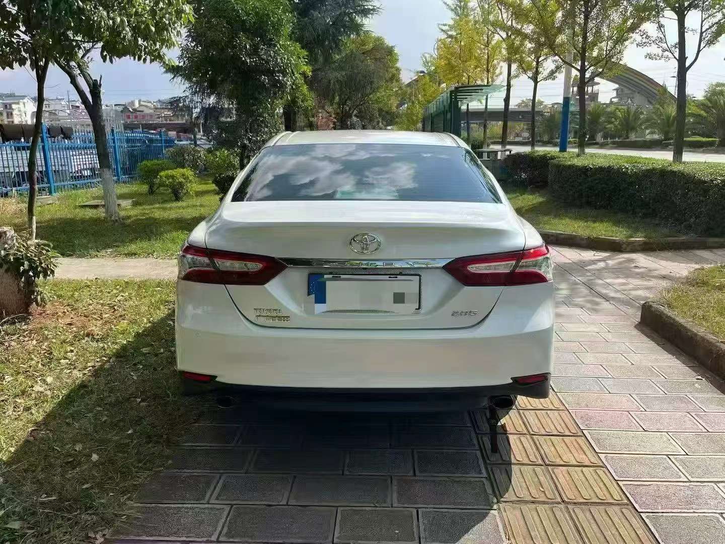 Toyota Camry 2.0G Luxury Edition 8