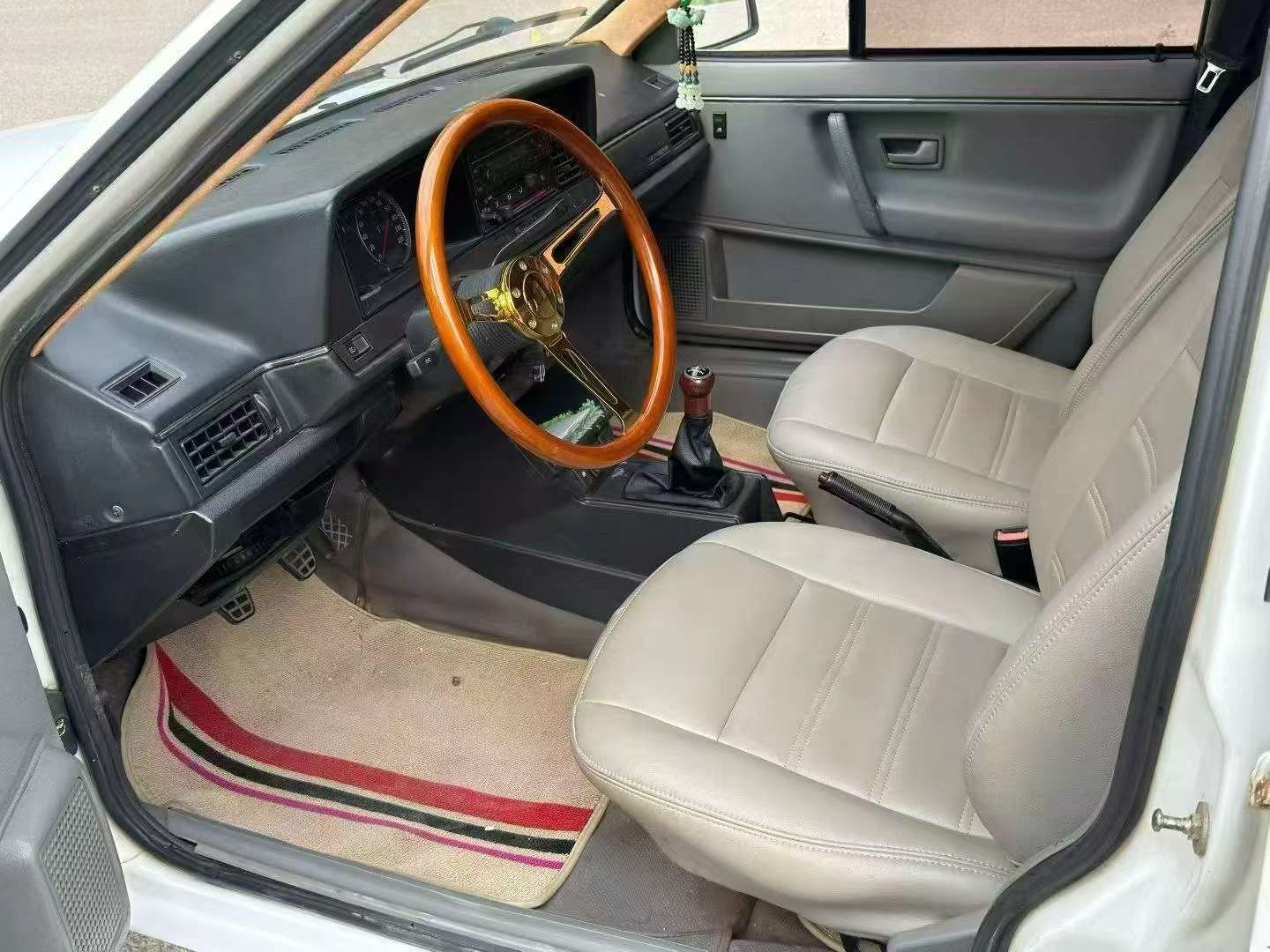 Volkswagen Santana 1.8L ABS 2