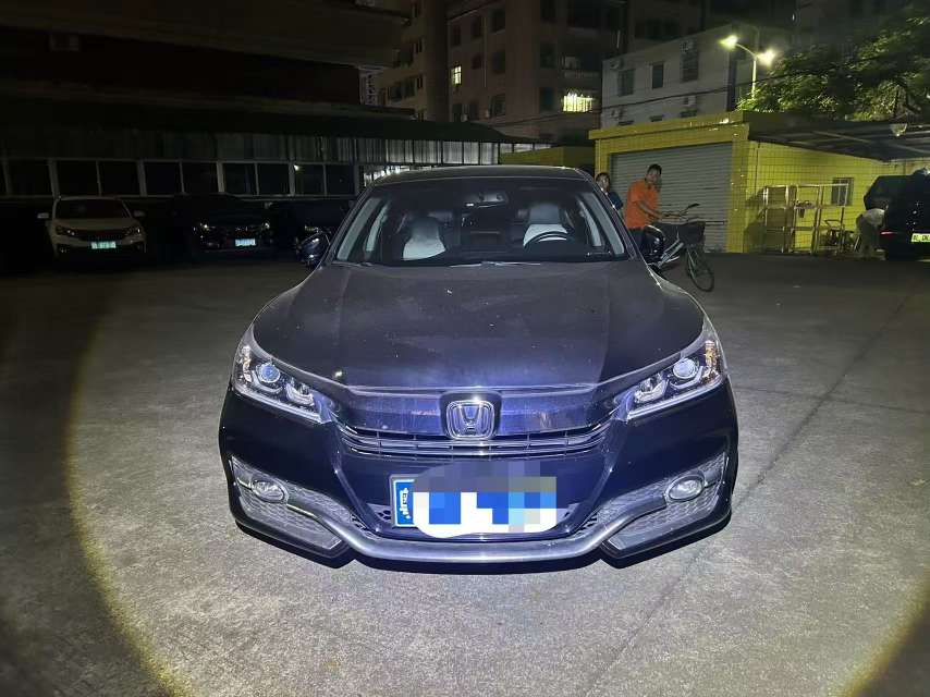 Honda Accord 2.0L Automatic Luxury Edition 2