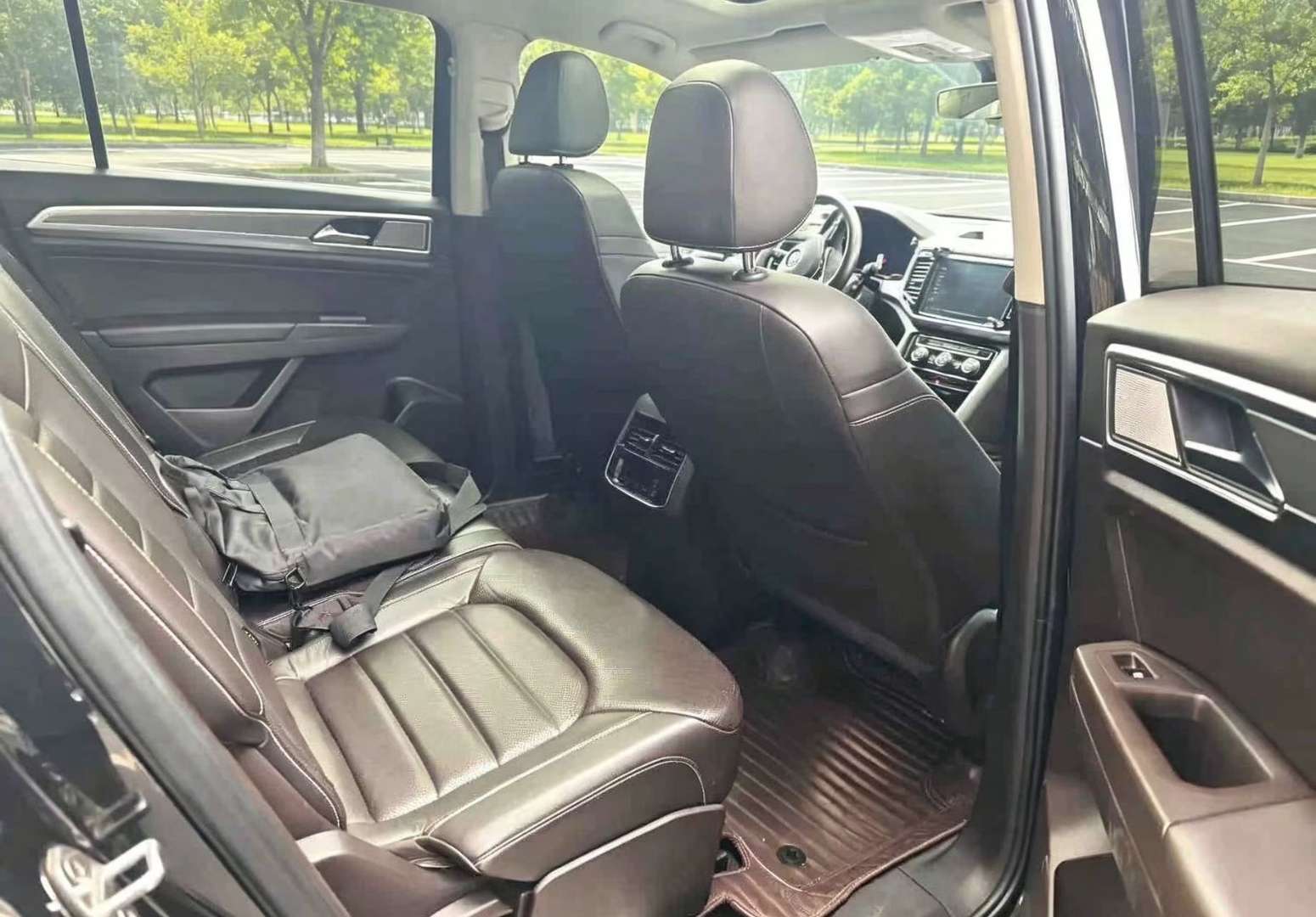Volkswagen Teramont 330TSI FWD Luxury Edition 7