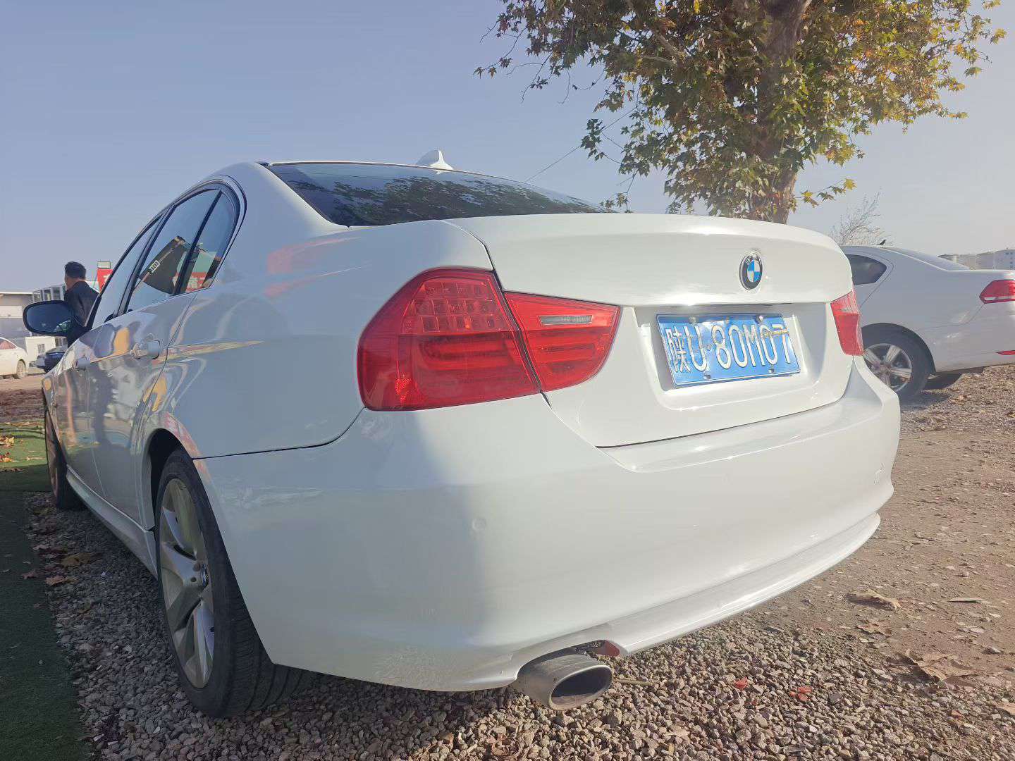 BMW 3 Series 320 Luxury Edition 8