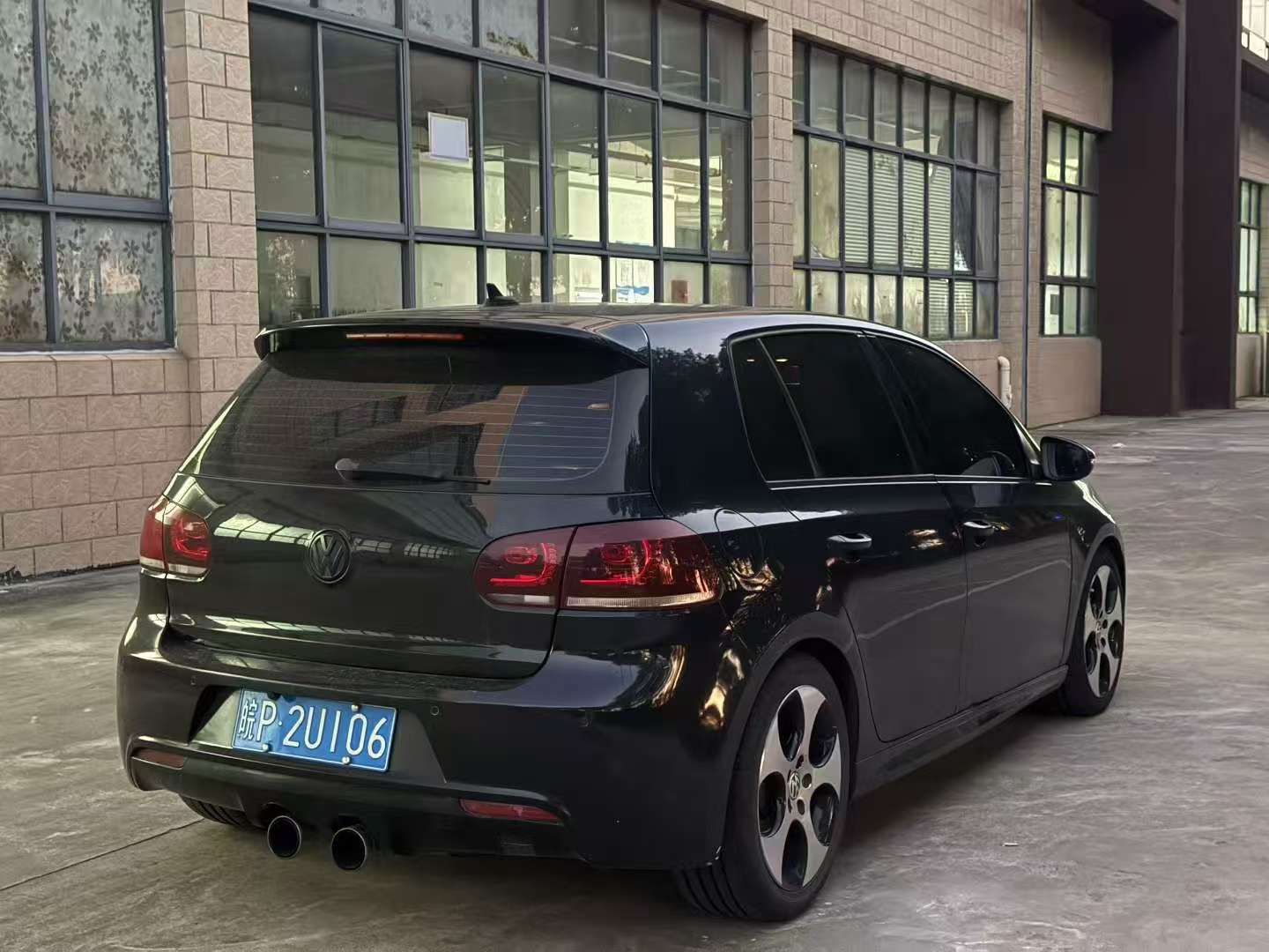Volkswagen Golf 2013 GTI Automatic Sunroof 2.0T 9