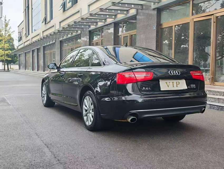 Audi A6L 2.0T Comfort Edition 9