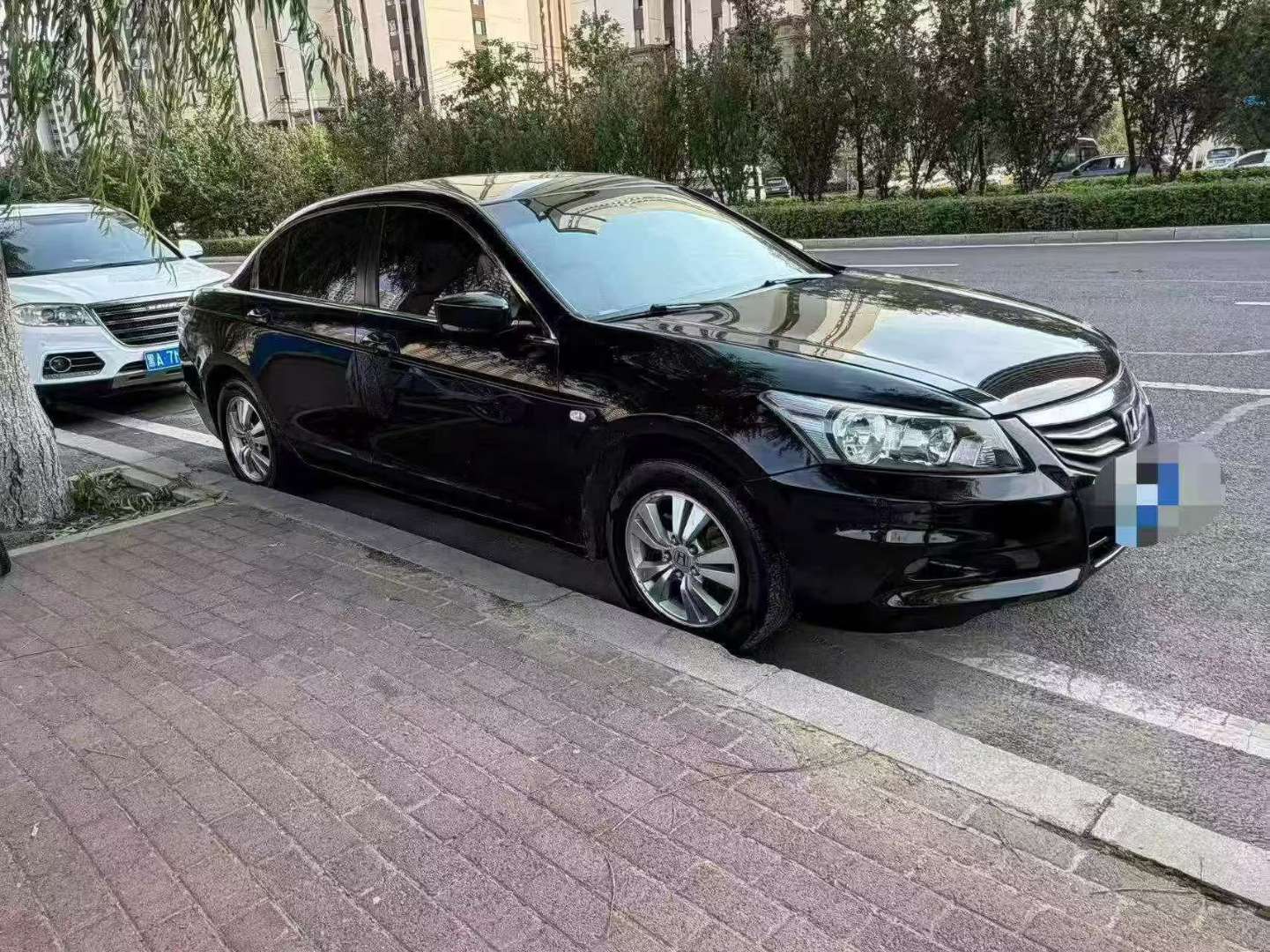 Honda Accord 2012 Automatic High Trim 3