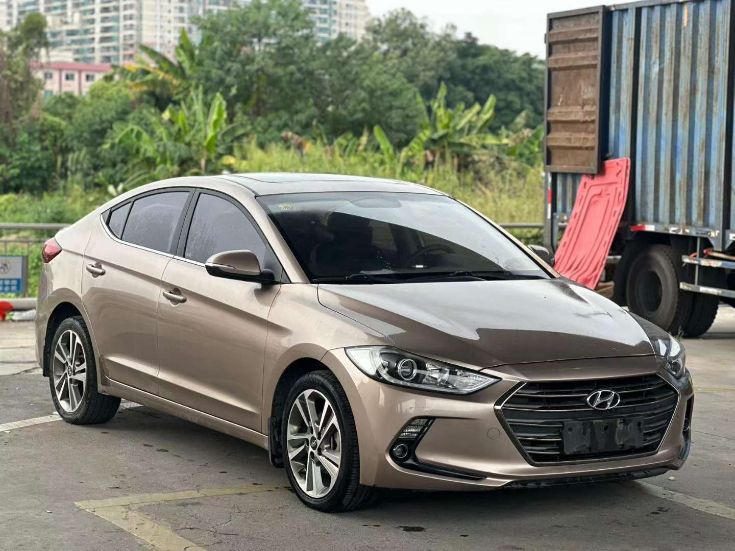 Hyundai Elantra 1.6L Automatic Elite 2