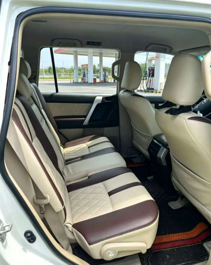Toyota Prado 2012 2700 Luxury 7-Seater 4