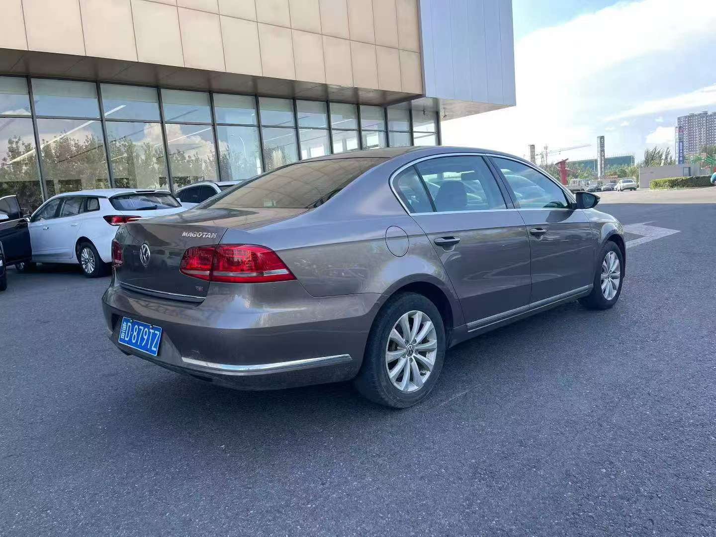 Volkswagen Magotan 2014 1.8T Automatic Sunroof Luxury Edition 4