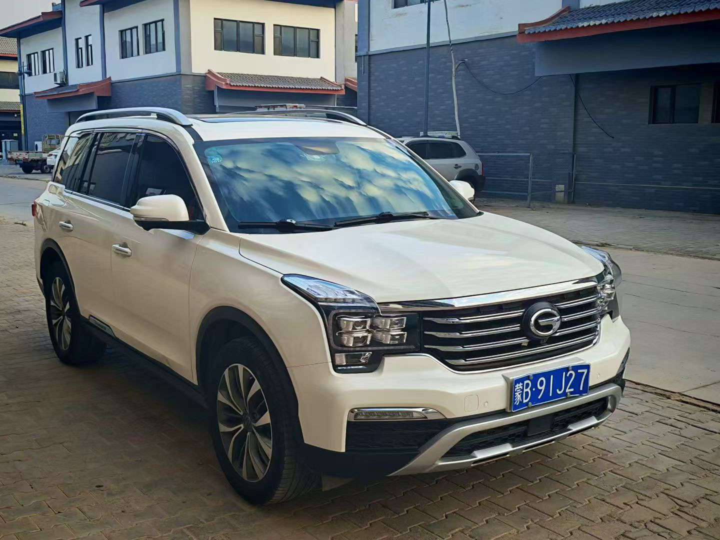 GAC Trumpchi GS8 2017 2.0T 2WD 7-Seater Luxury 3