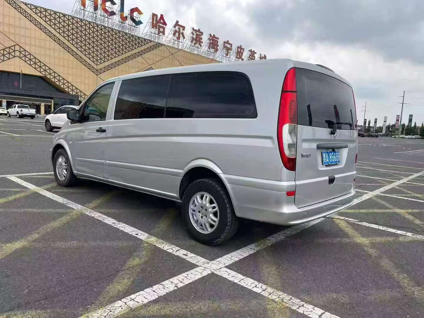 Mercedes-Benz Vito 2016 3.0 Automatic 8 Seats 5