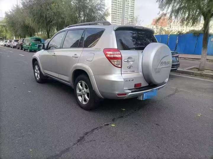 Toyota RAV4 2009 RAV4 Automatic Sunroof 4WD Top Trim 5