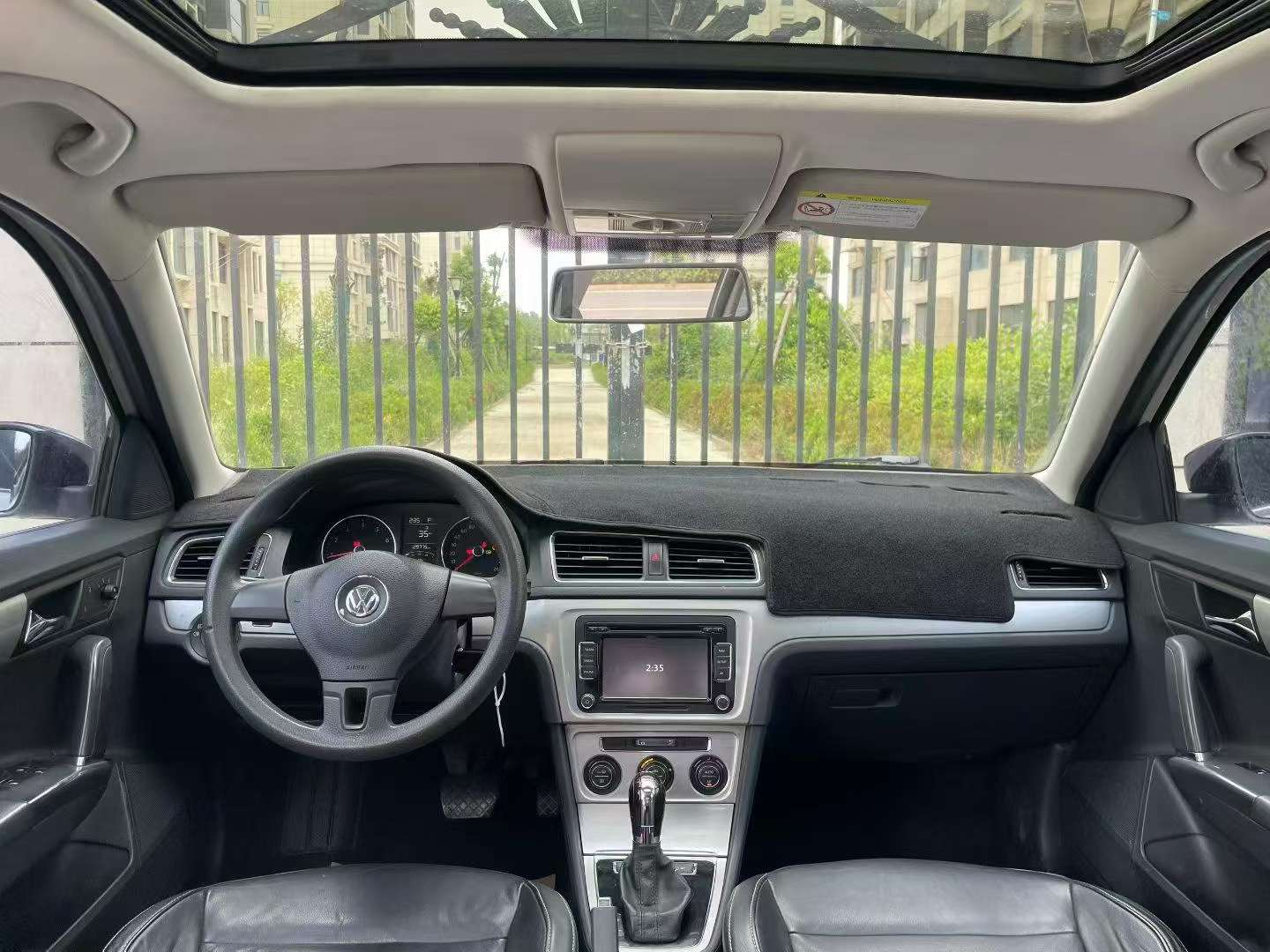 Volkswagen C-TRADE 30th Anniversary Edition 1.4T 5