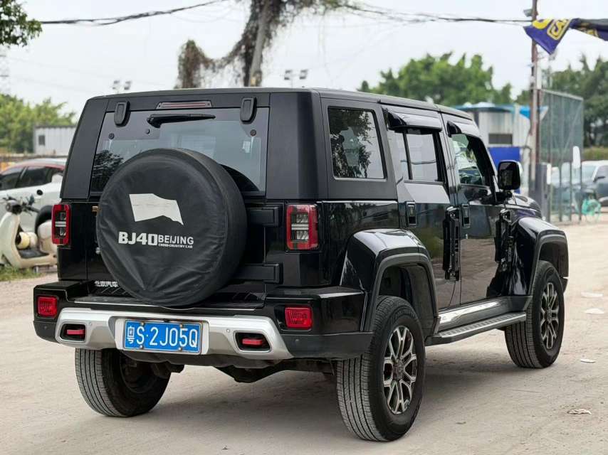 Beijing Automotive BAIC BJ40 8