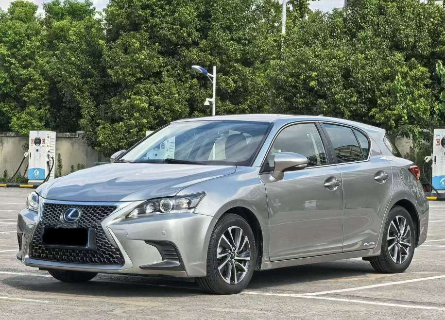 Lexus CT200