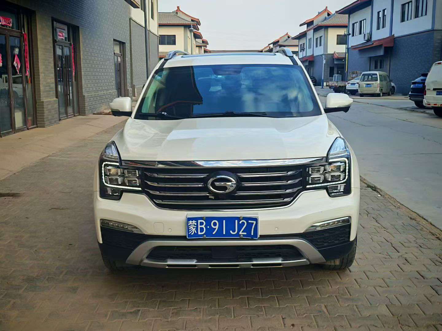 GAC Trumpchi GS8 2017 2.0T 2WD 7-Seater Luxury 2