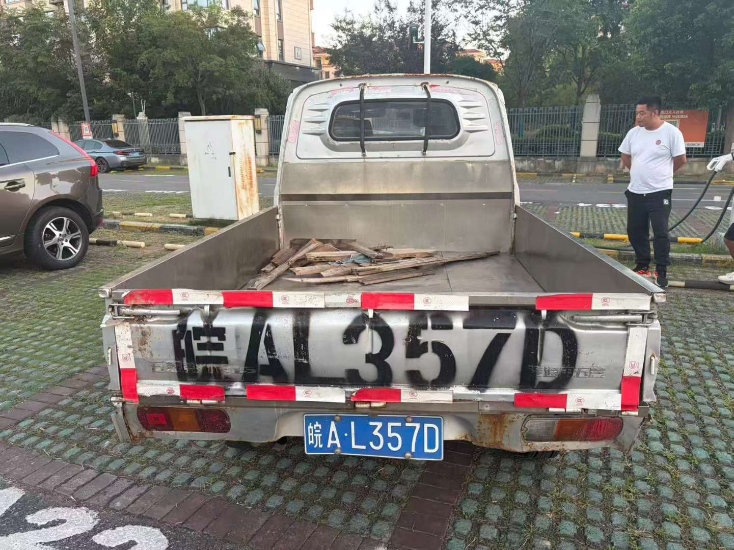 Wuling Rongguang Light Truck 1.5L Double Cab 3