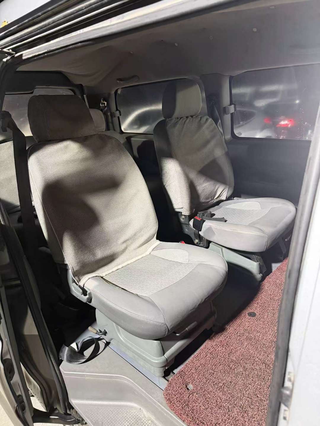 Dongfeng Lingzhi M5L 2015 2.0L 7-Seater 6