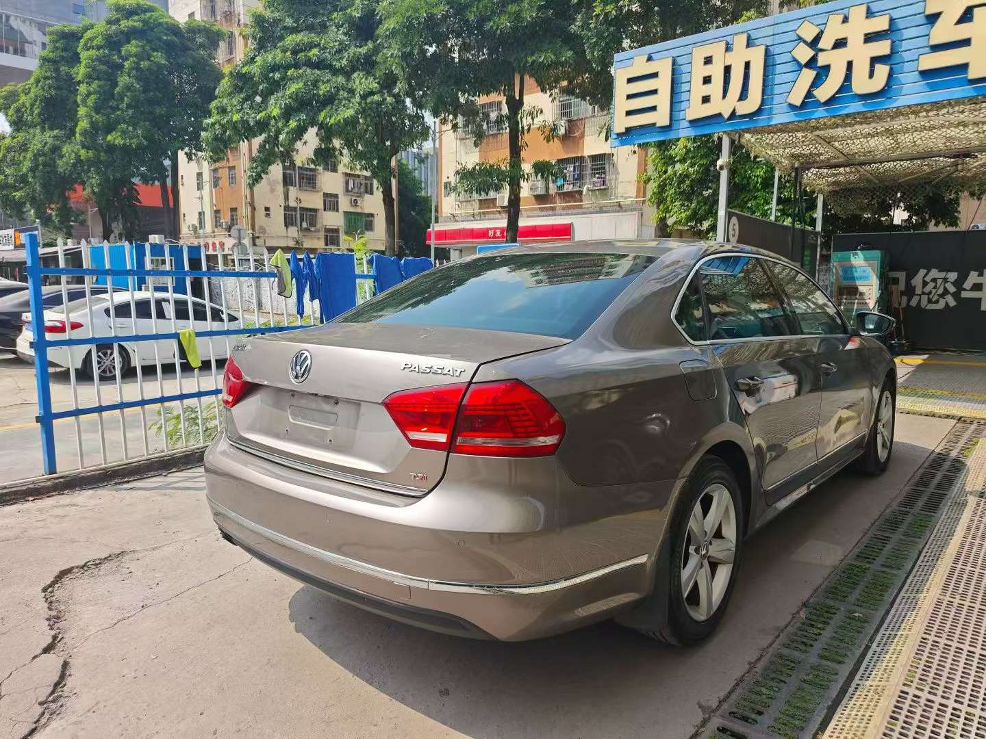 Volkswagen Passat 1.8TSI DSG Yu Zun Edition 3
