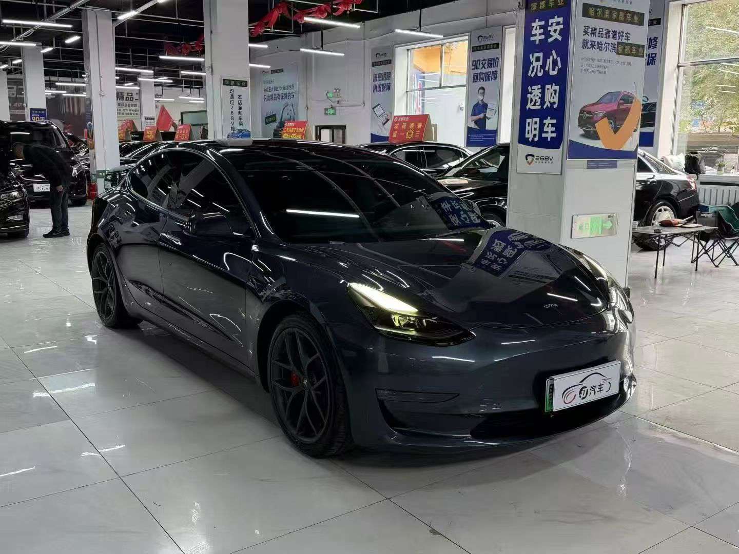 Tesla Model 3 2021 Performance AWD 3