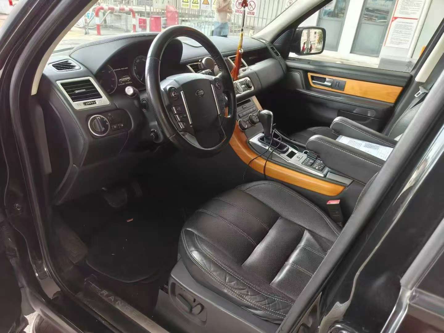 Land Rover Range Rover Sport 5.0 V8 Automatic 4WD 8