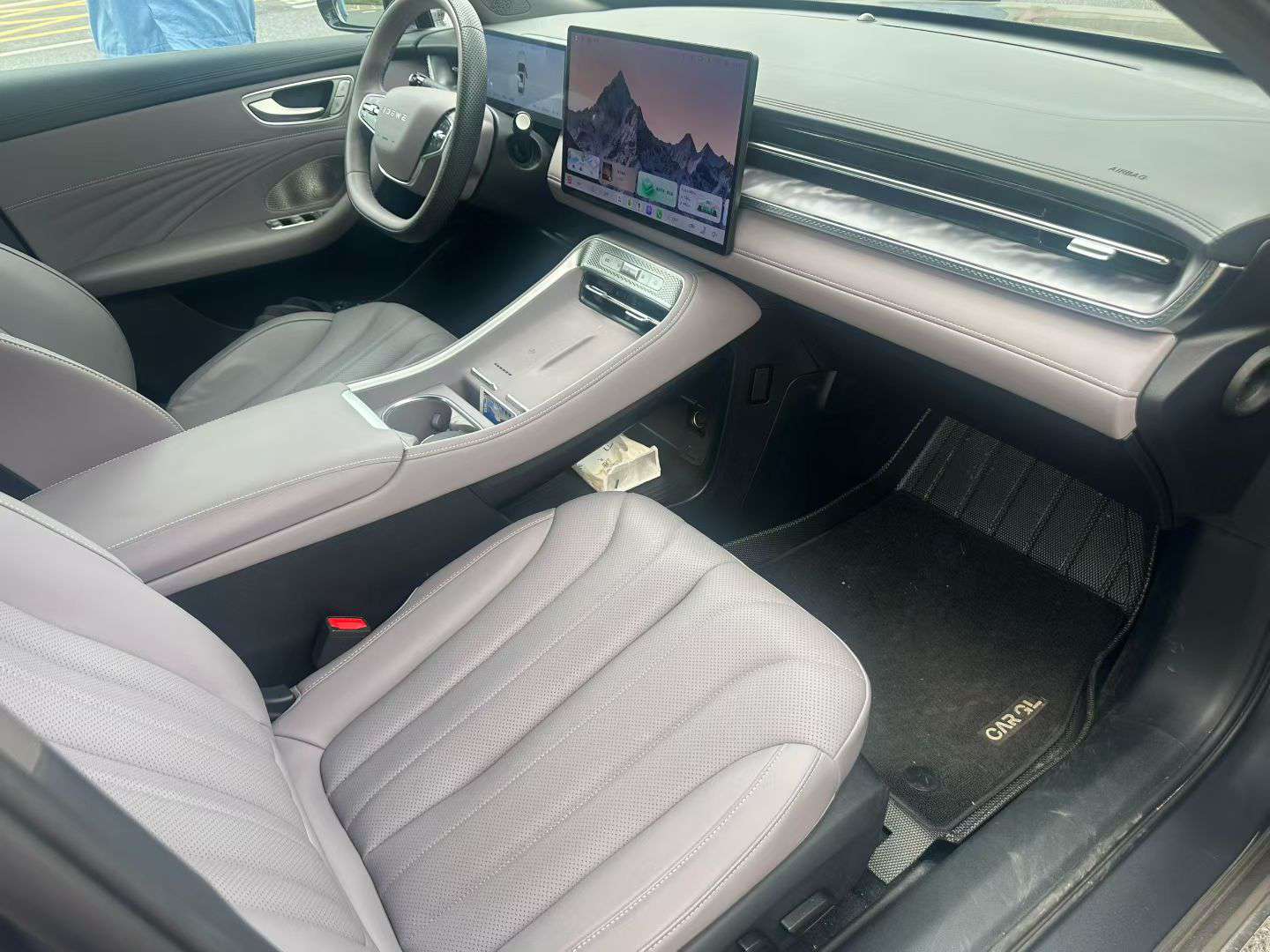 Roewe M7 DMH 160km Premium Edition 2