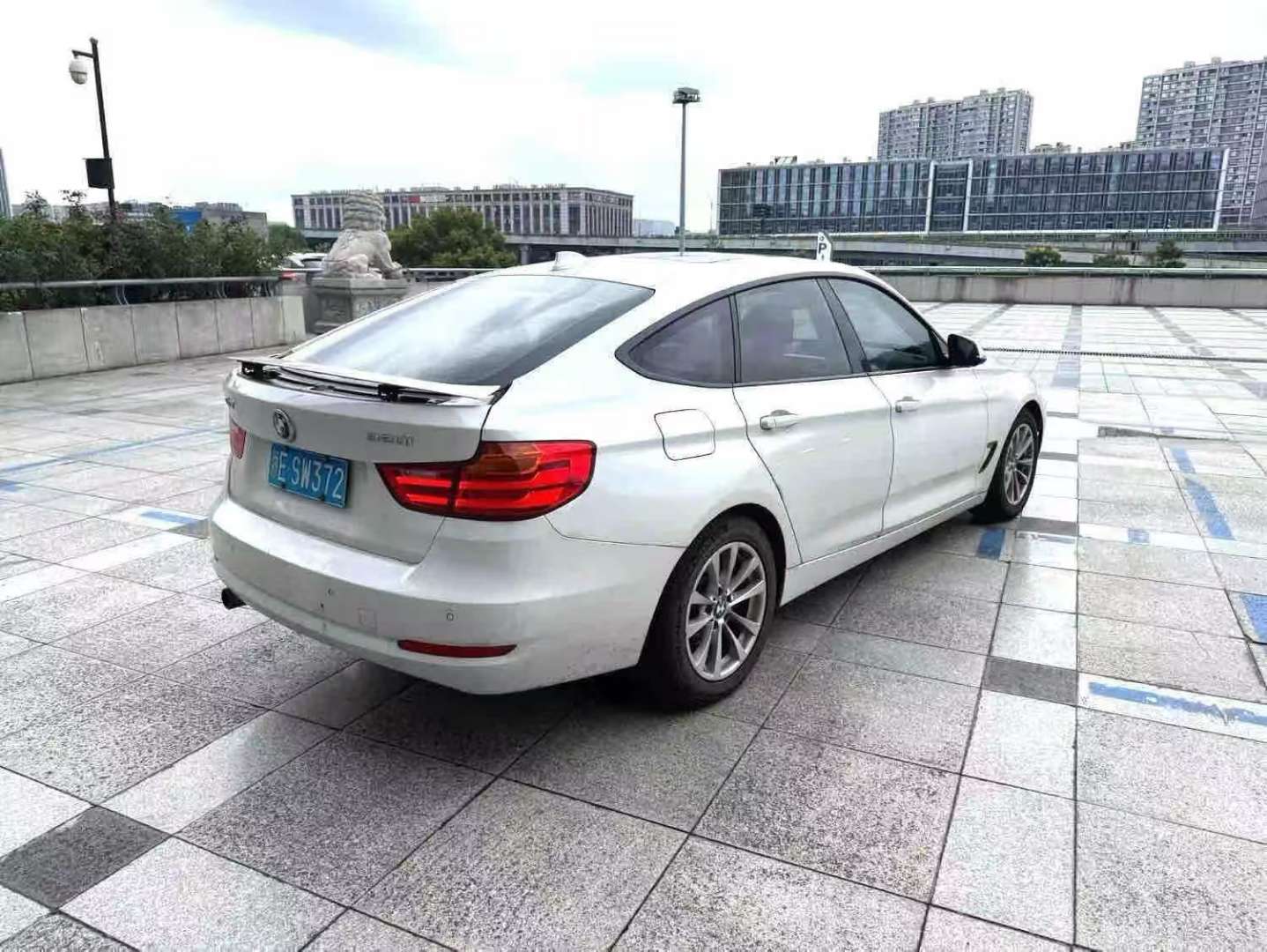 BMW 3 Series GT 320i 2.0T Fashion Edition 3
