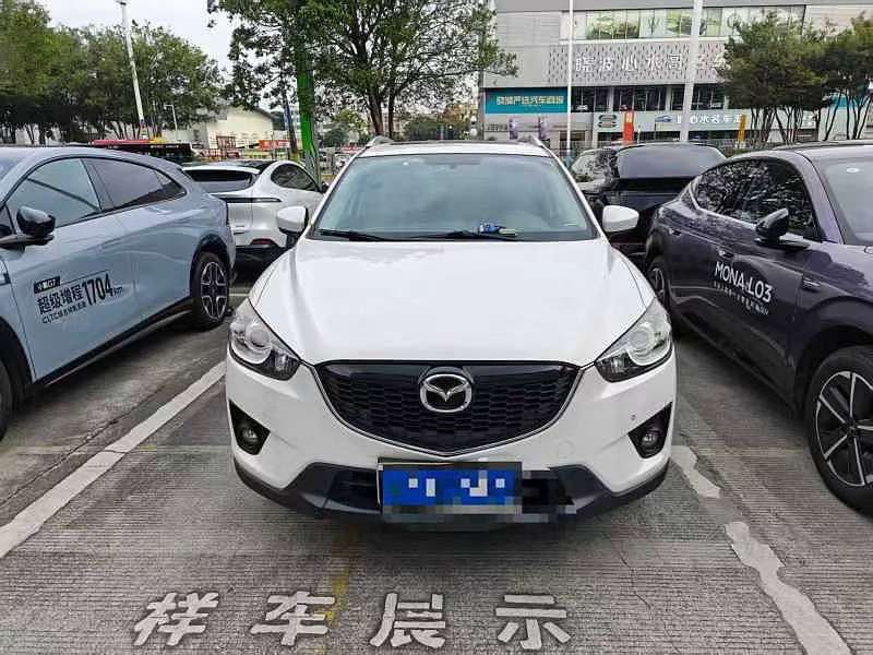 Mazda CX-5 2.5L Automatic AWD Luxury 2