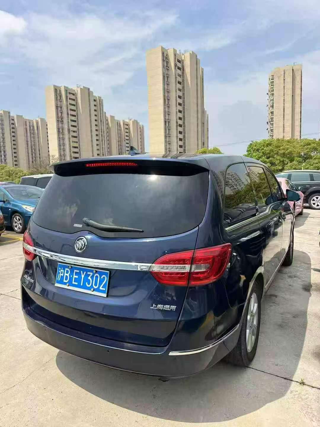 Buick GL8 Fat Head Fish 3.0L Automatic Sunroof 4