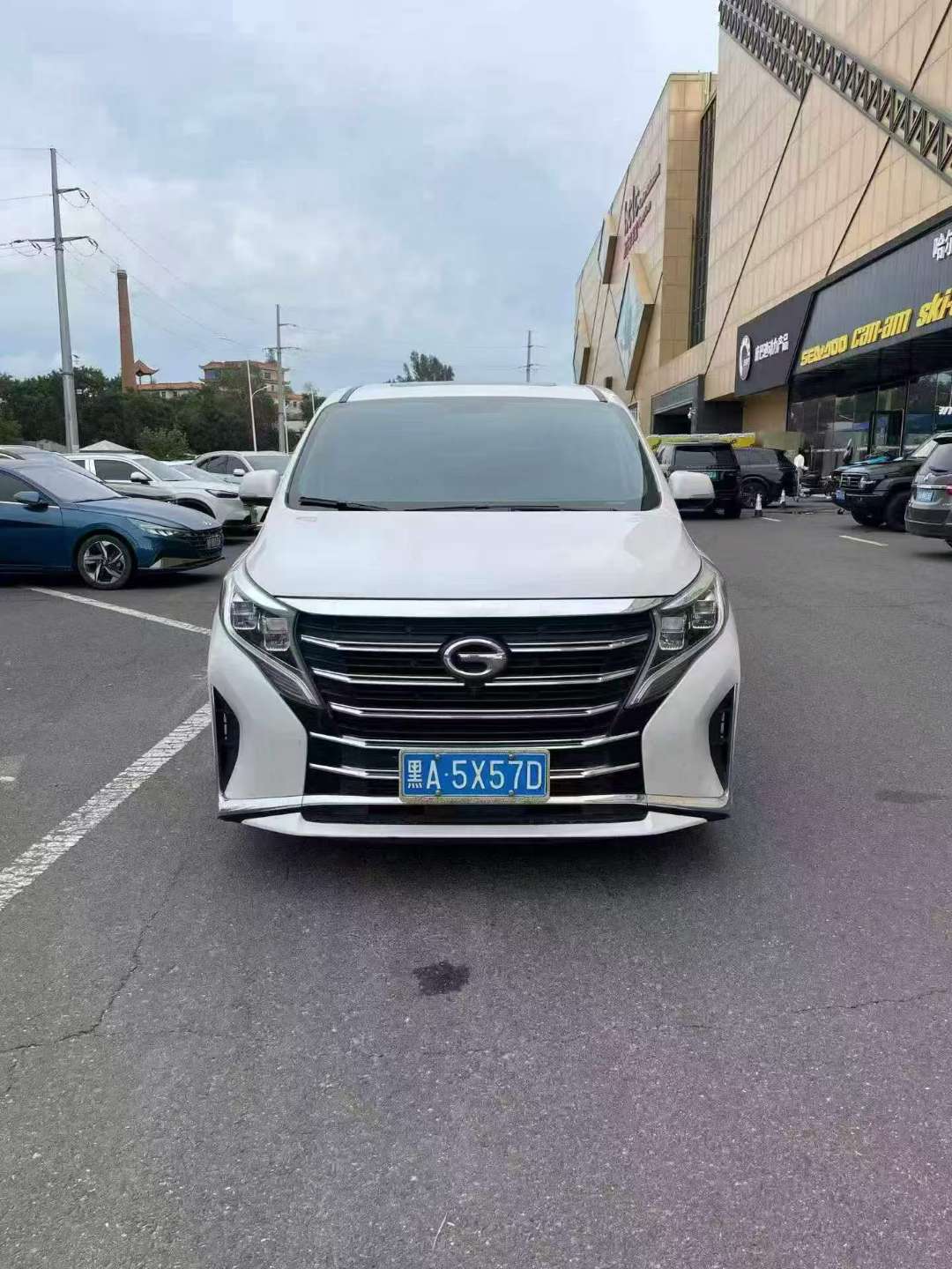 GAC Trumpchi M8 3