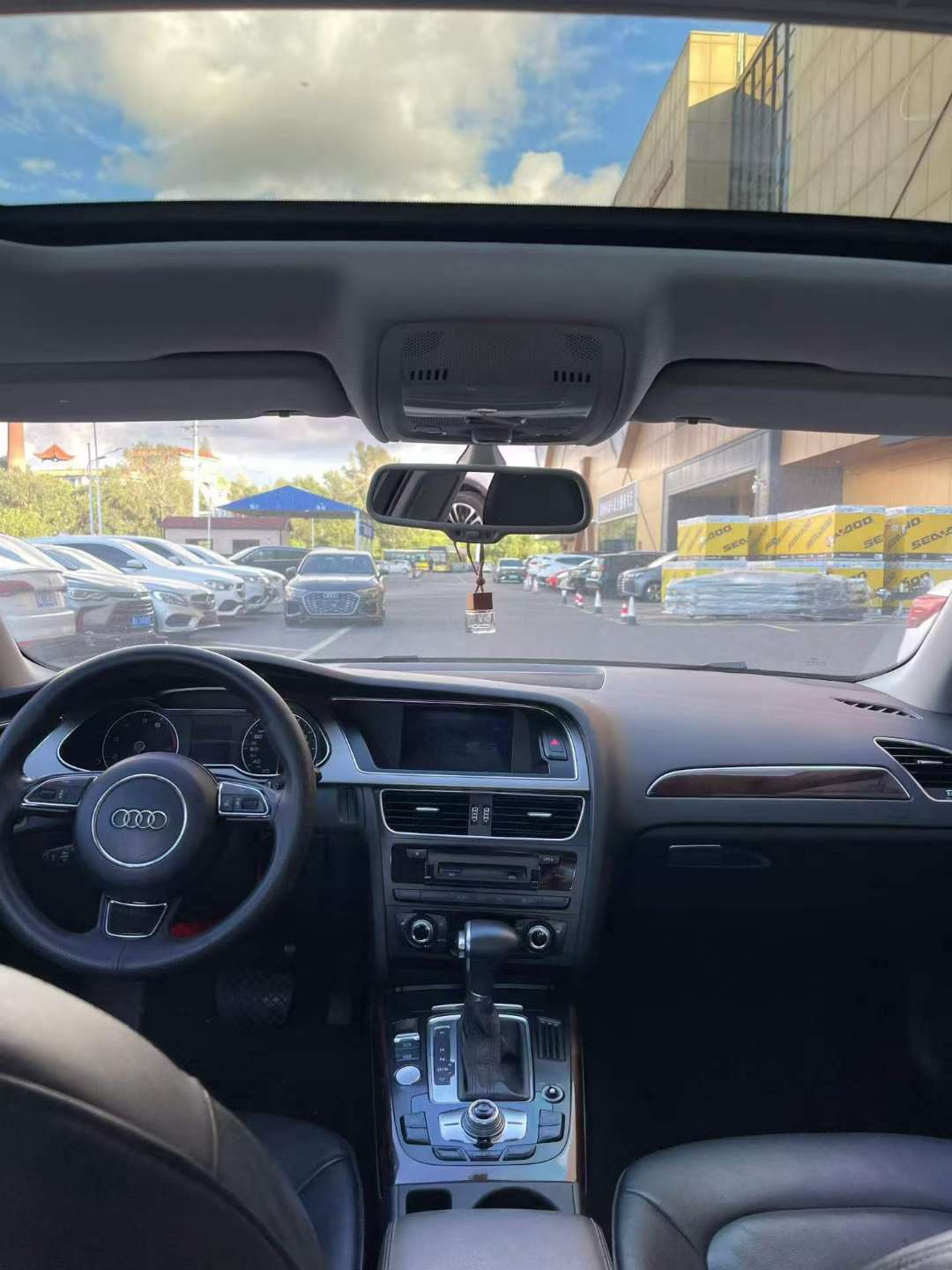 Audi A4L 2013 2.0T Automatic Sunroof Top Trim 8