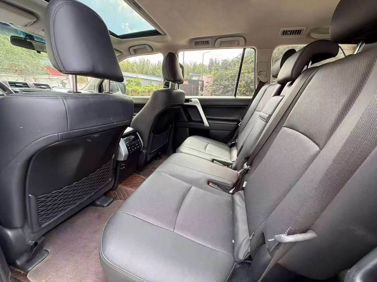 Toyota Prado 2019 3.5L 7-Seat Premium Edition Rear Spare Tire 8