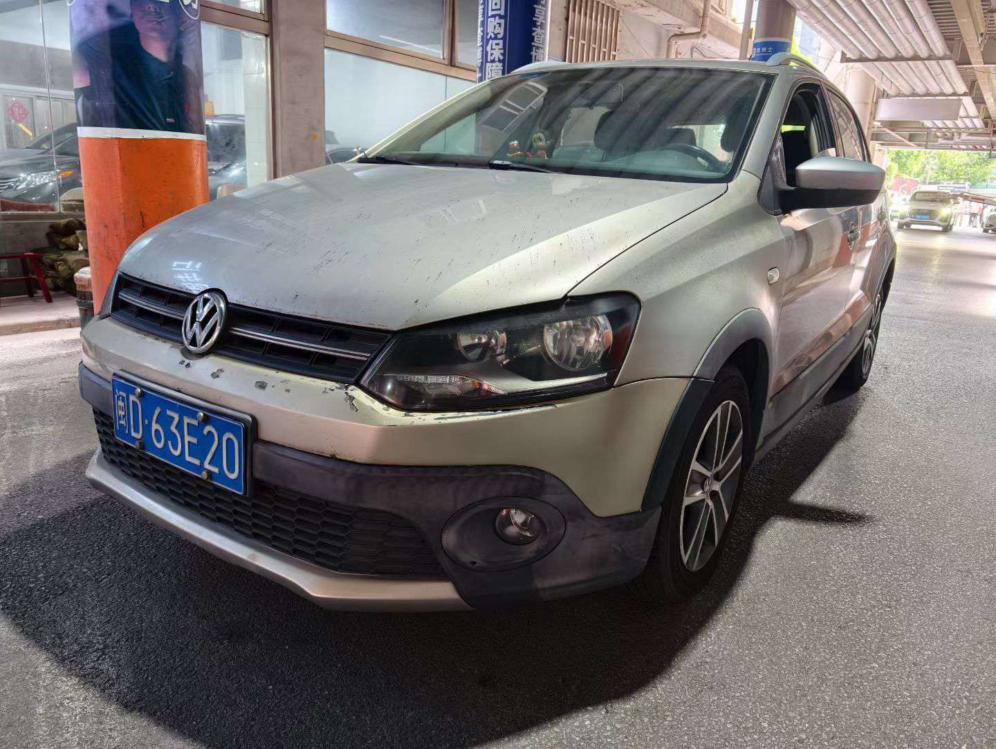Volkswagen Polo 2013 1.6L Automatic Sunroof 3