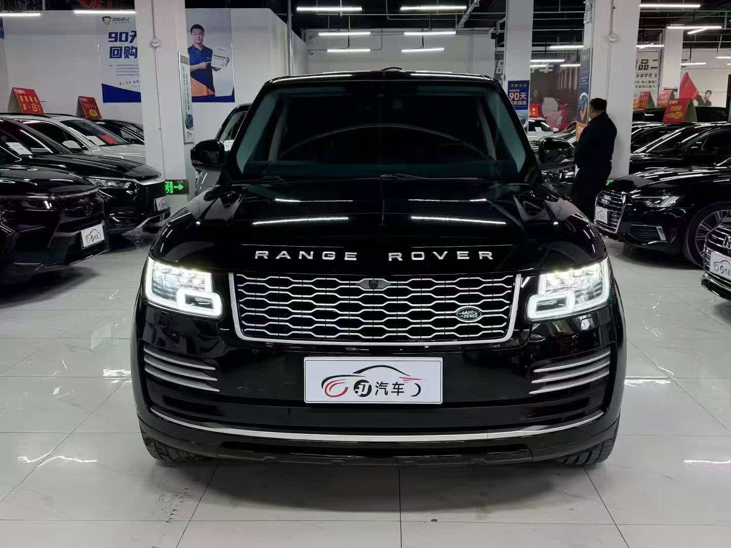 Land Rover Range Rover Executive 2