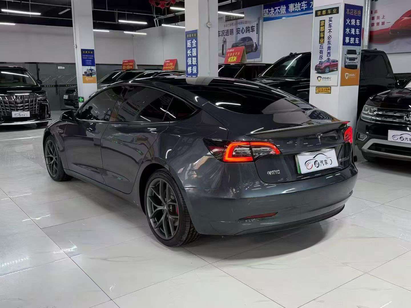 Tesla Model 3 2021 Performance AWD 6