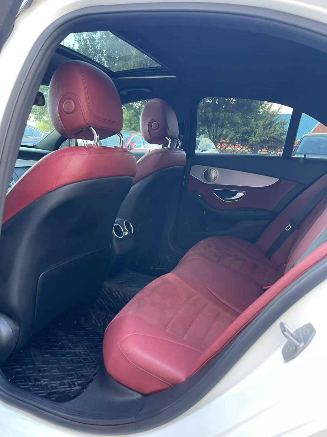 Mercedes-Benz C-Class 9