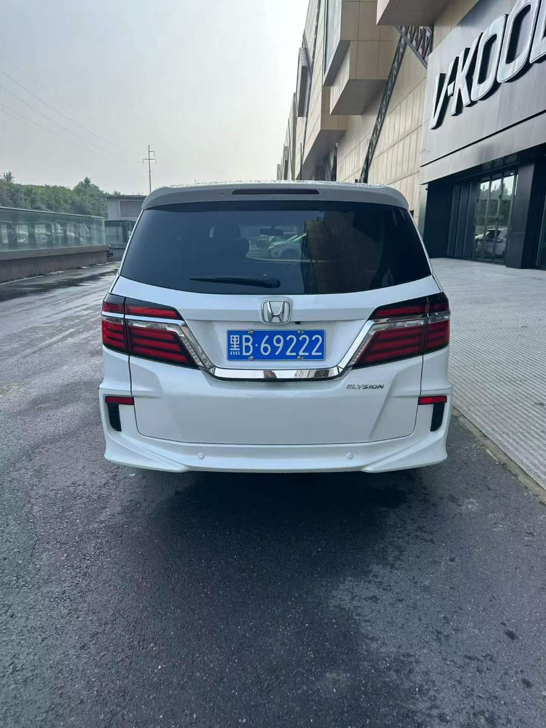 Honda Elysion 2.4 Automatic 6