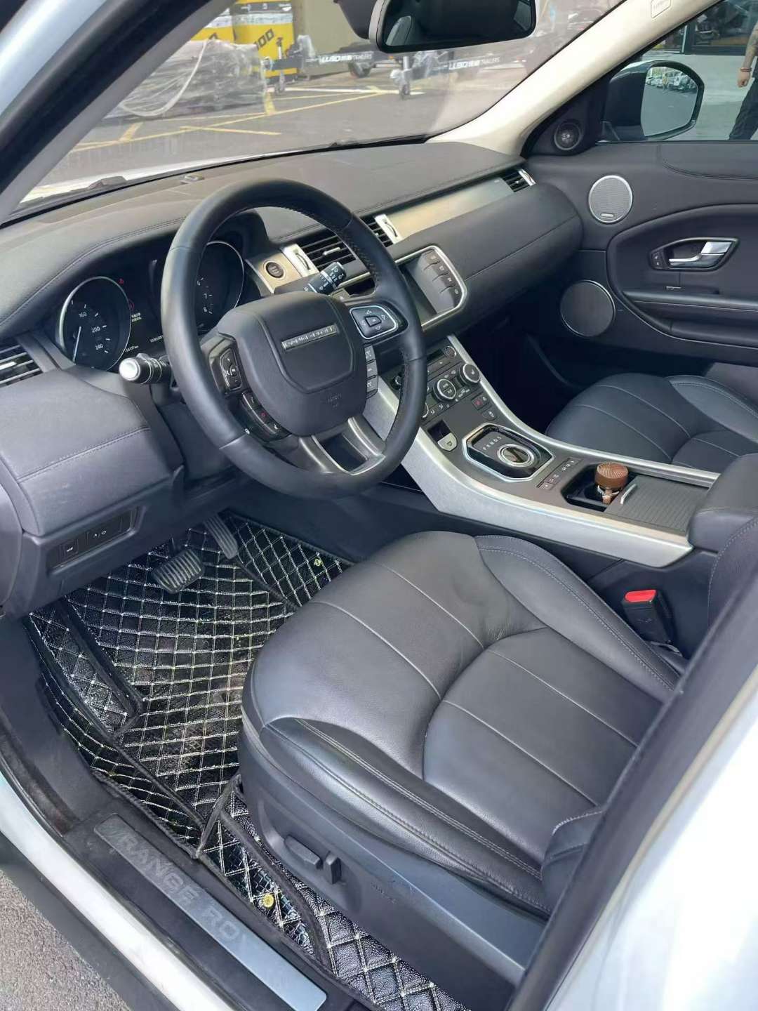 Land Rover Range Rover Evoque 2017 2.0T 4WD 7