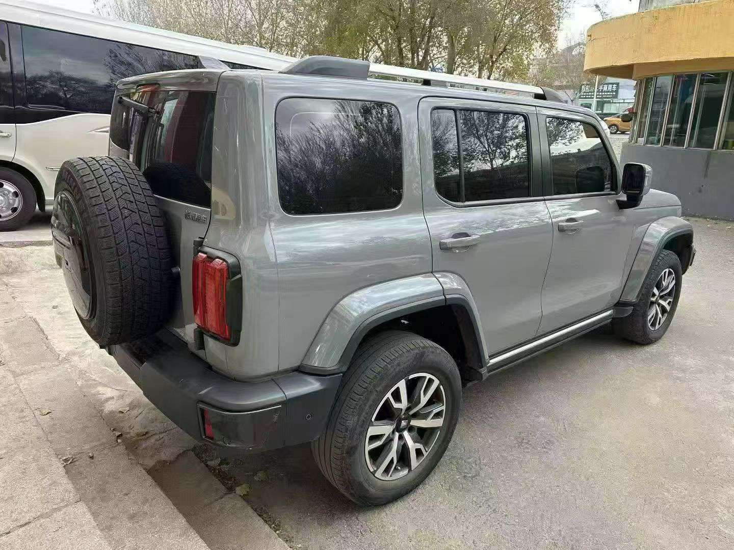 Tank 300 2.0T 4WD 6