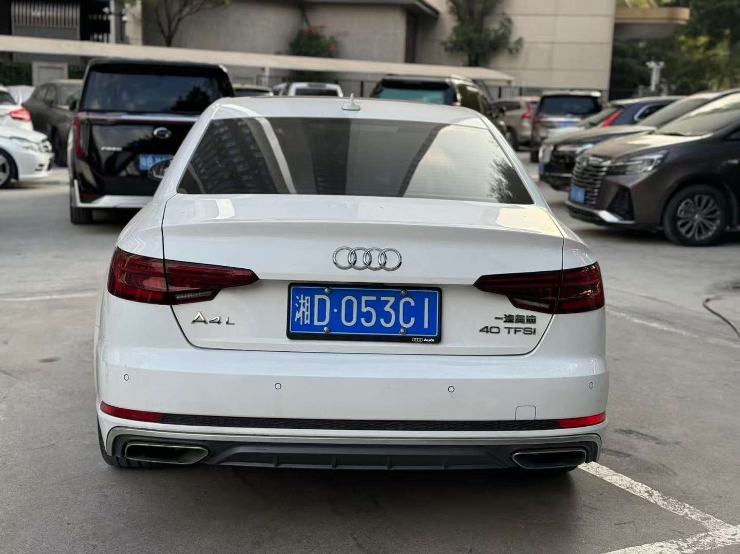 Audi A4L 2.0T Automatic Sunroof Style Edition 4