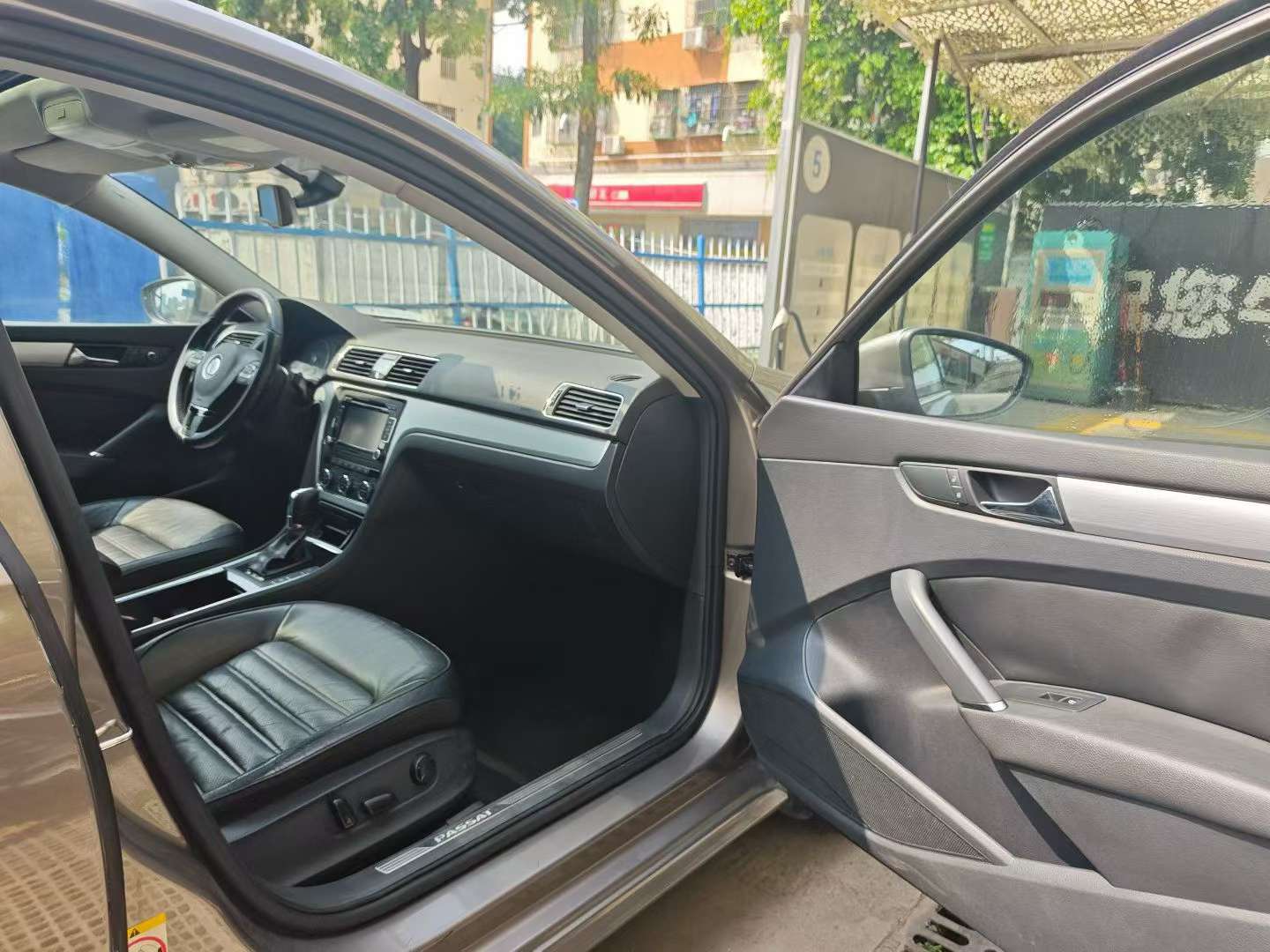 Volkswagen Passat 1.8TSI DSG Yu Zun Edition 6