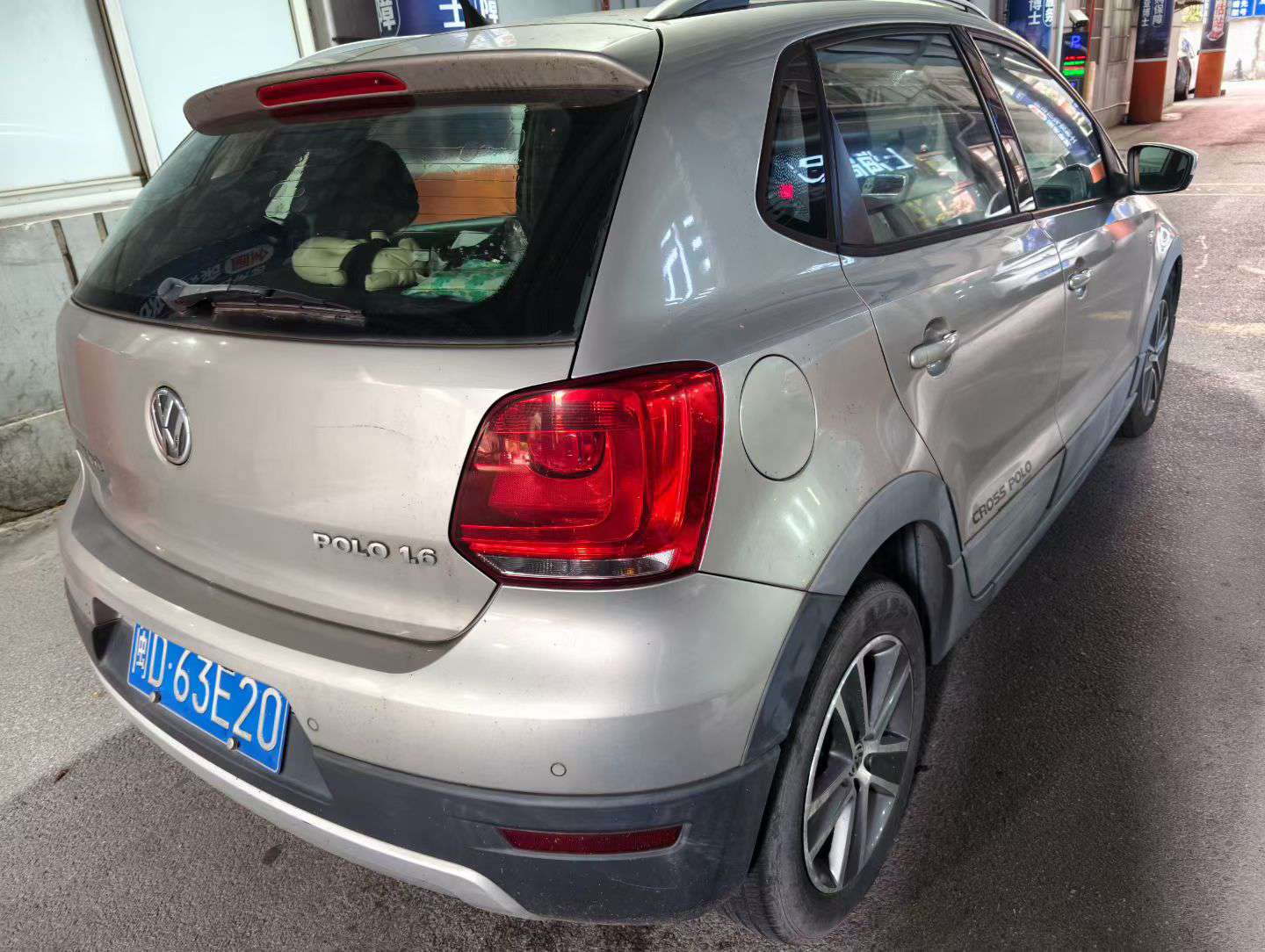 Volkswagen Polo 2013 1.6L Automatic Sunroof 6