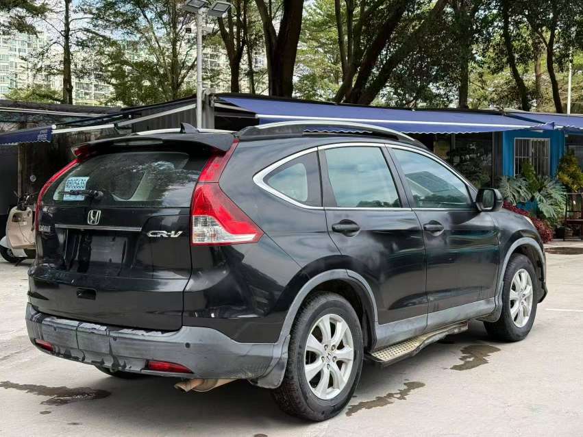 Honda CR-V 2.0L Automatic Without Sunroof 4