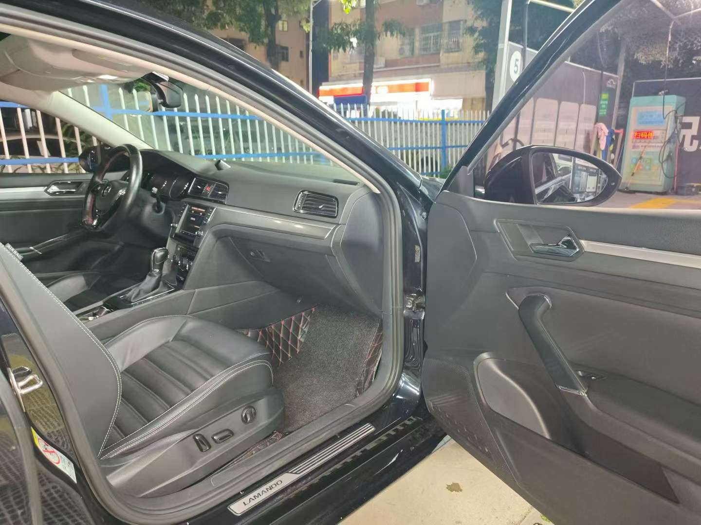 Volkswagen Lamando 280TSI DSG Comfort Edition 6