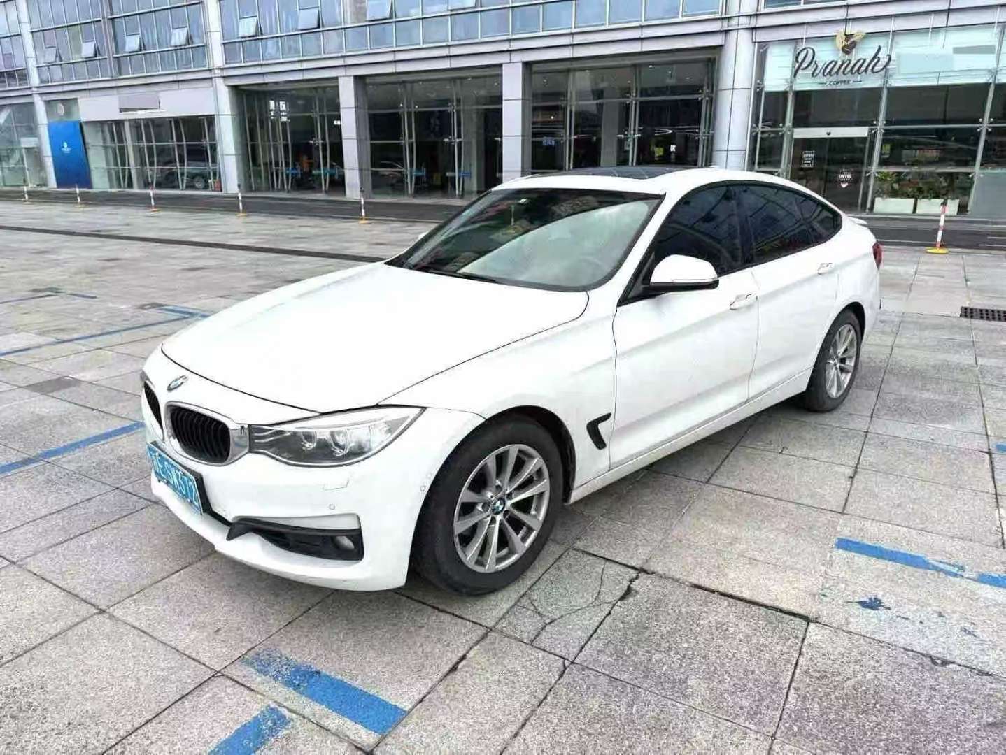 BMW 3 Series GT 320i 2.0T Fashion Edition