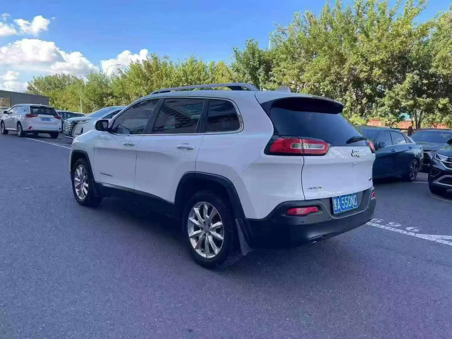 Jeep Cherokee 7