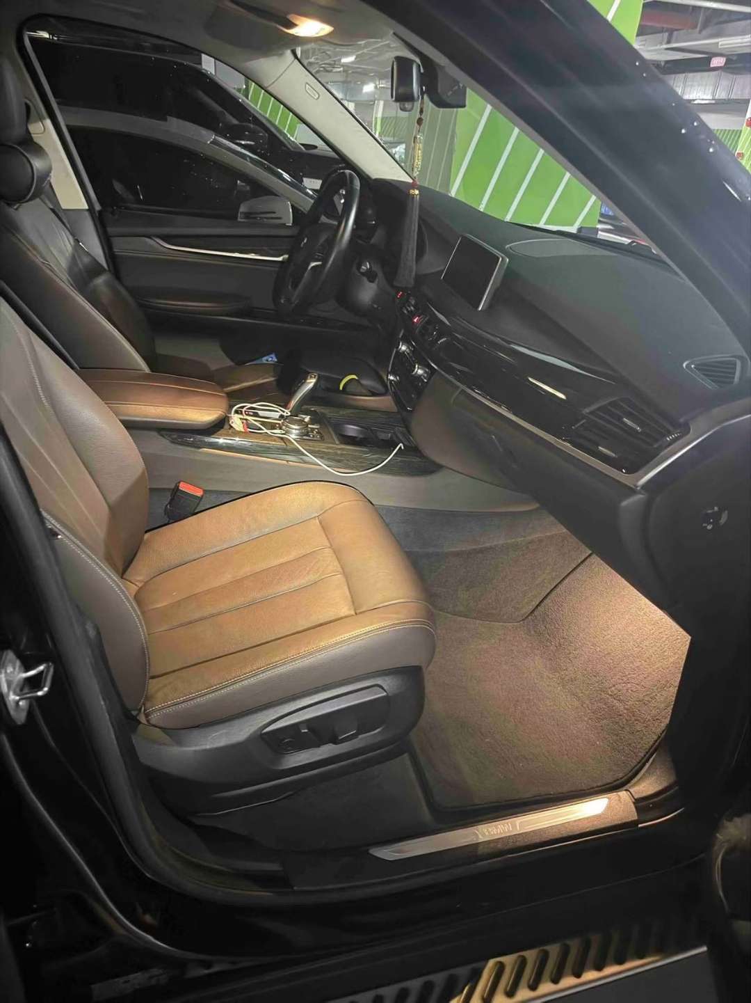 BMW X5 2014 xDrive35i Leading Edition 3