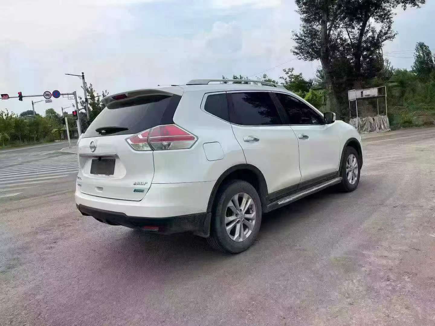 Nissan X-Trail 6