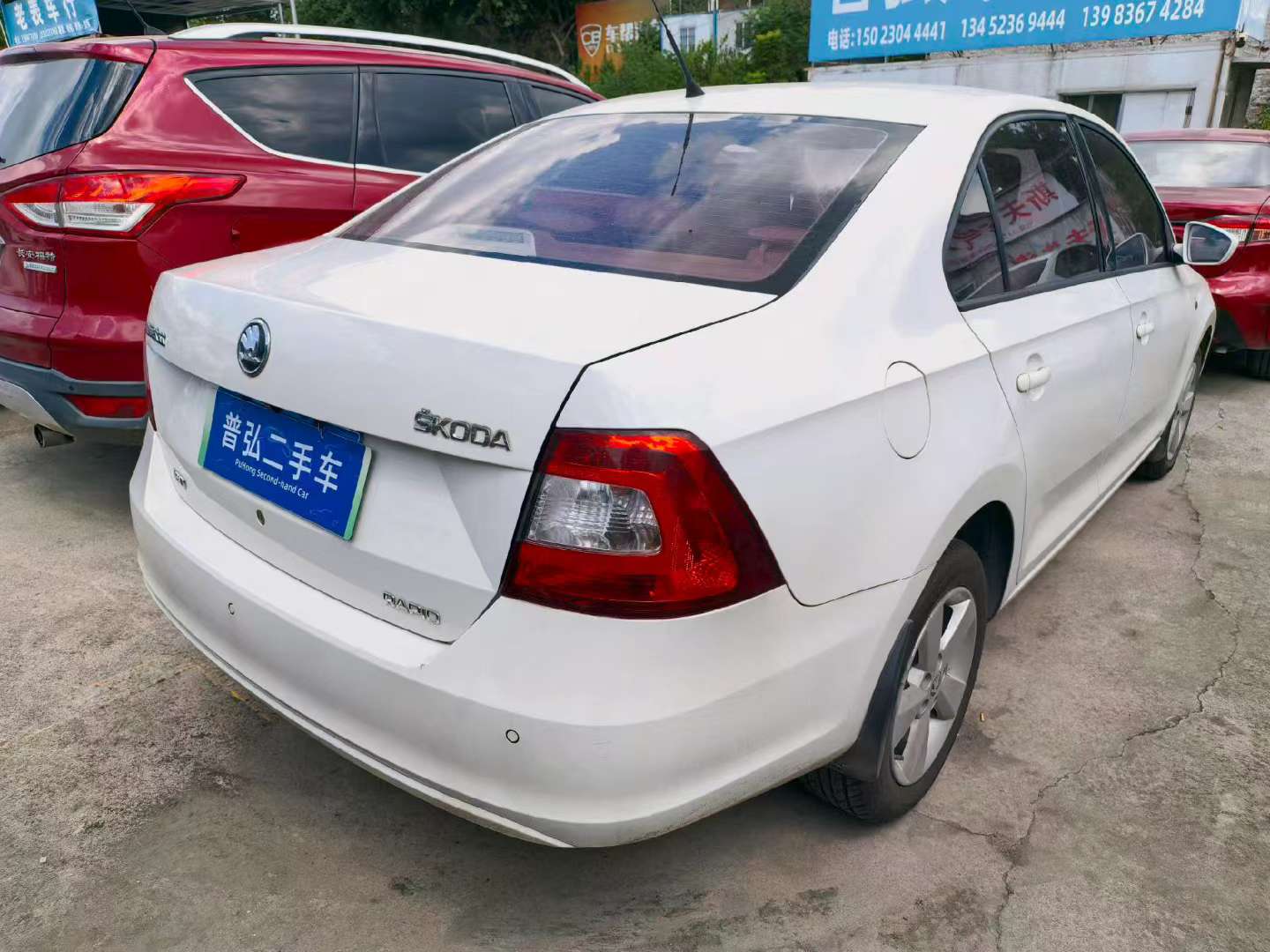 Skoda Rapid 2016 1.6L Automatic Premium Edition 2