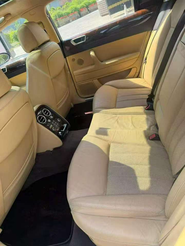 Bentley Flying Spur 2009 7