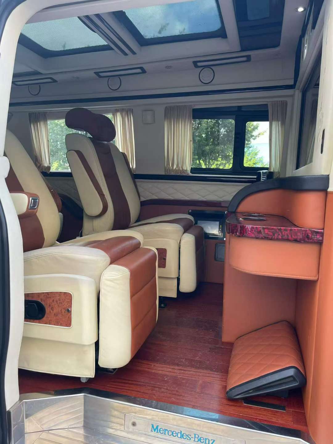 Mercedes-Benz Vito 3.0 Automatic 9
