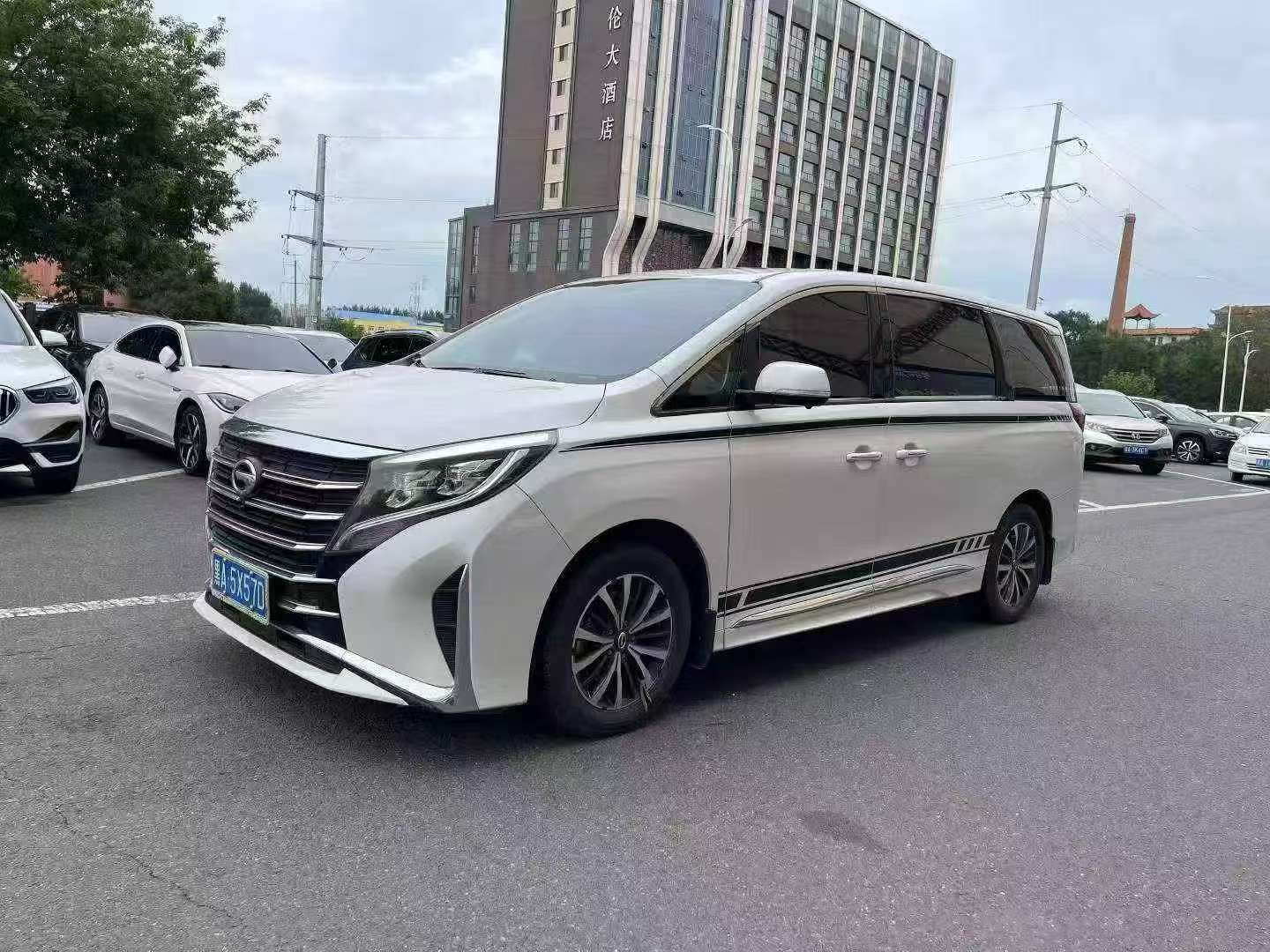 GAC Trumpchi M8 4